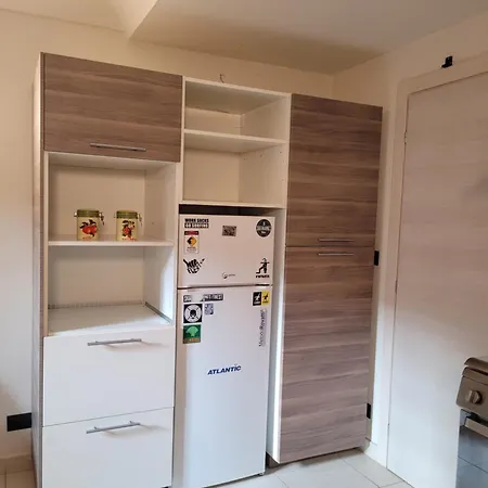 Alice Apartment *